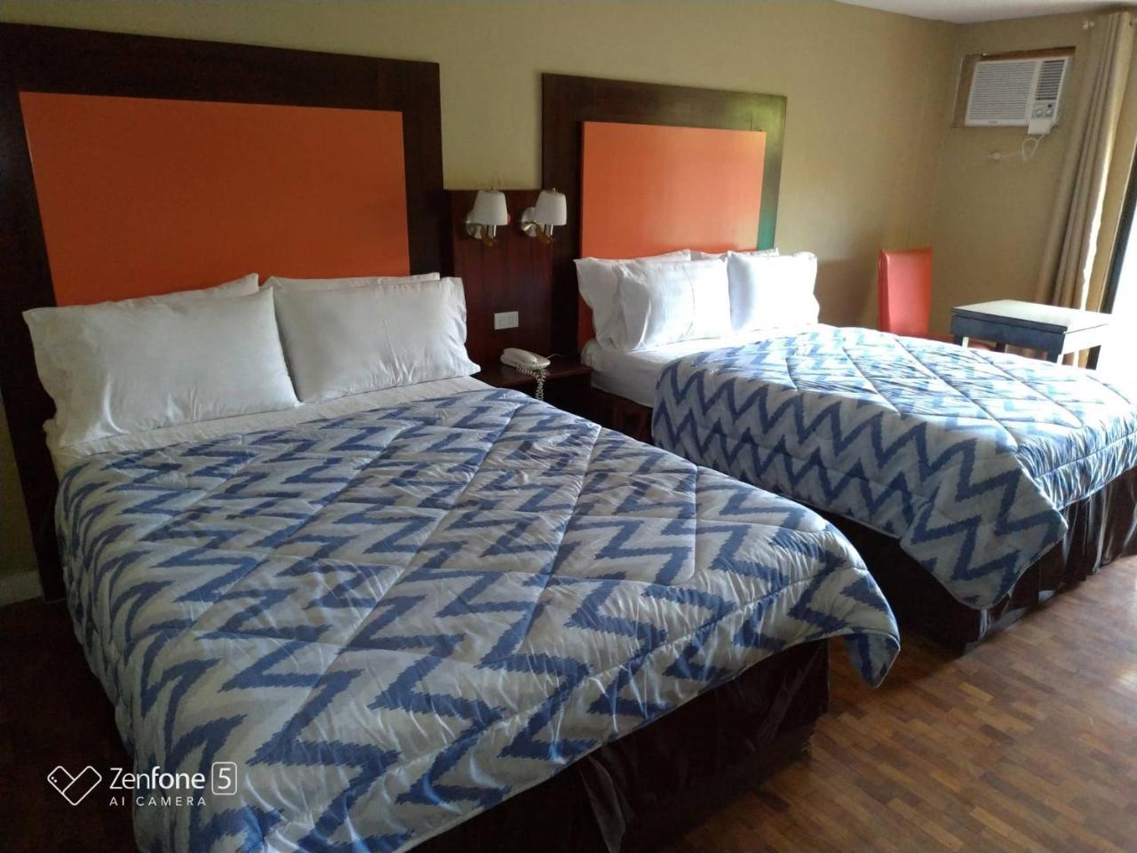 Maharajah Hotel Анхелес Екстериор снимка