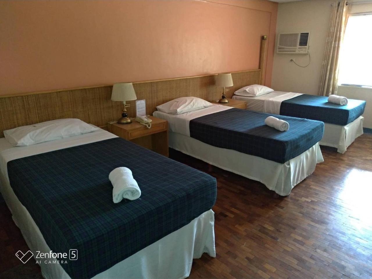 Maharajah Hotel Анхелес Екстериор снимка